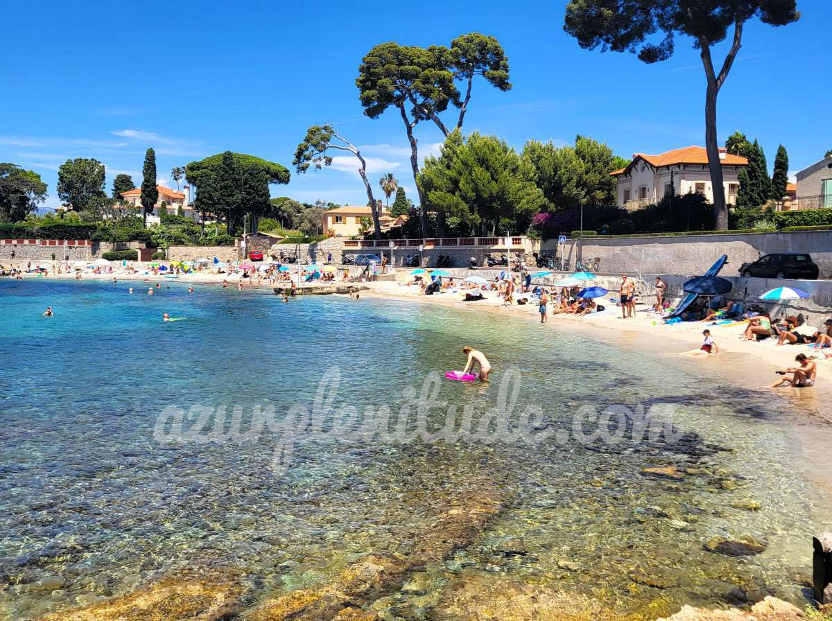 La plage des Ondes à Antibes