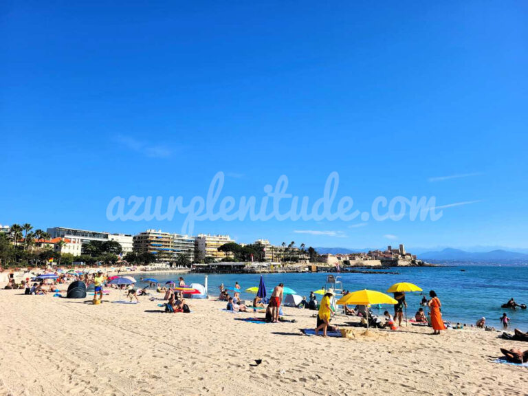 La plage du Ponteil à Antibes