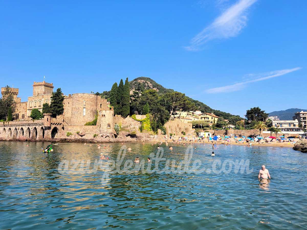 The shallow water of Château Beach in Mandelieu-la-Napoule