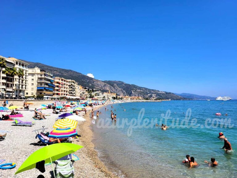 La plage du Borrigo à Menton